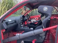 BMW 323i