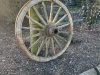 Wooden wagon wheel with steel rim