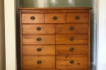 Description Fantastic solid wood tall boy / chest of drawers with 11 d...