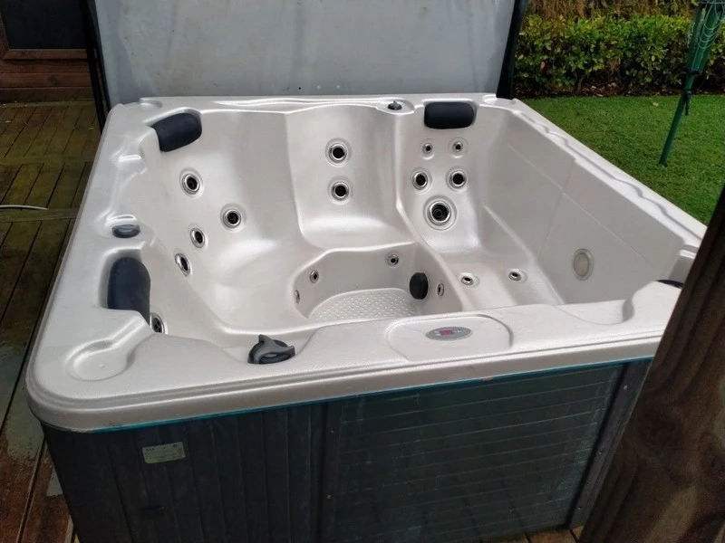 Spa/hot tub - SNZ Spa Sensation NZ