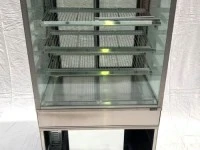 Second-hand refrigerated glass display cabinet on castors, Second-hand...