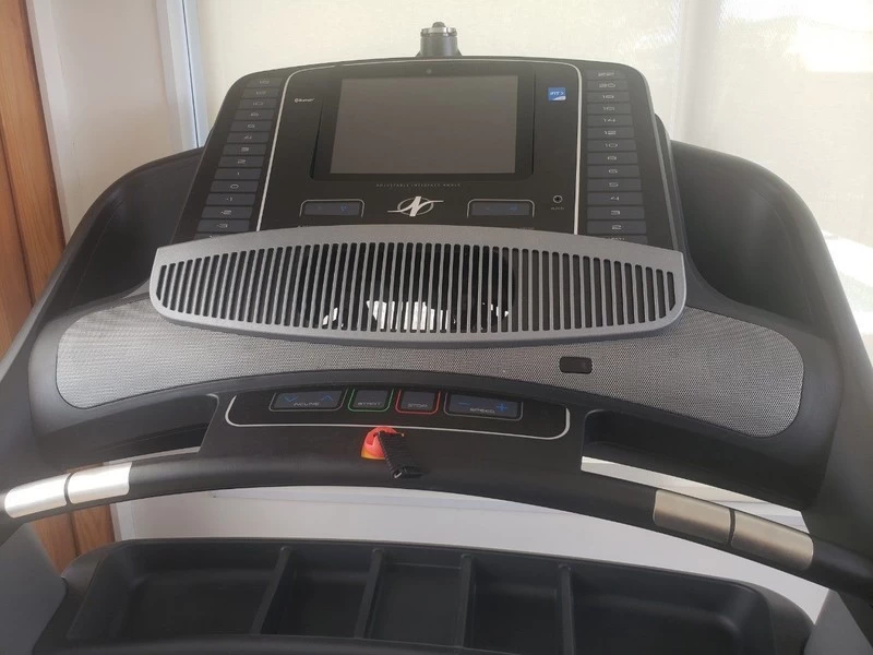 NordicTrack commercial 2450 treadmill
