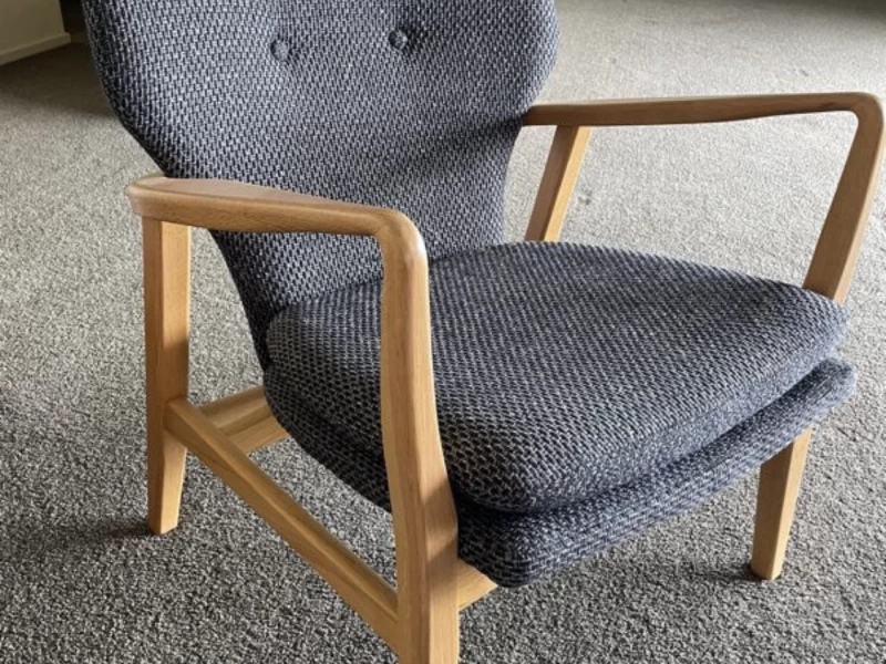Arm chair, Arm chair