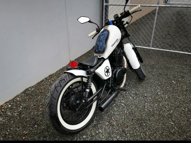 Motorcycle Suzuki GN250