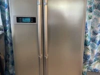 Fridge freezer