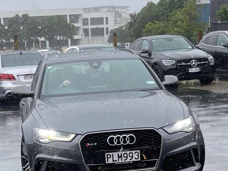 Audi RS6