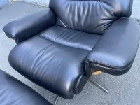 LA-Z-BOY Full Leather Recliner And Footstool
