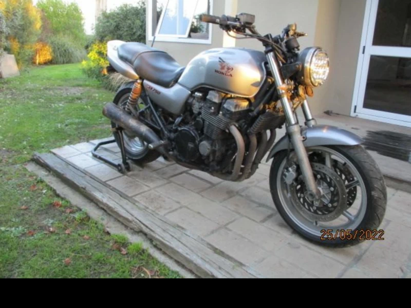 Motorcycle Honda CB750