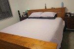 King bed and base