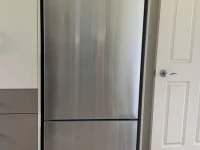 Fisher & Paykel fridge freezer nearly new