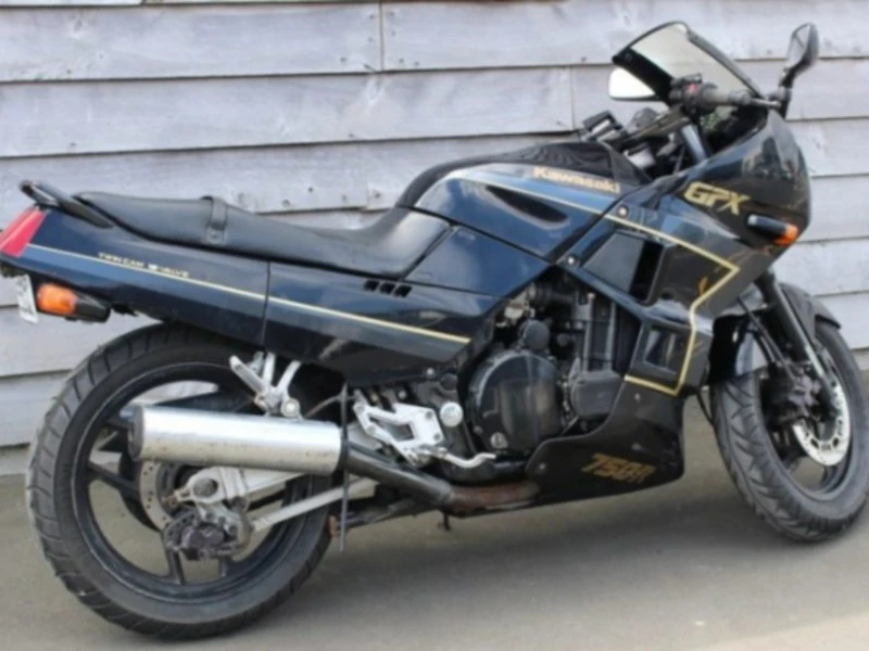 Motorcycle Kawasaki GPX 750R