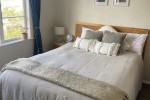 Queen Mattress, Queen bed base