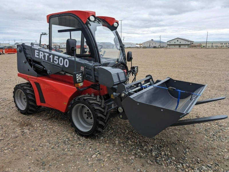 Small mini telehandler