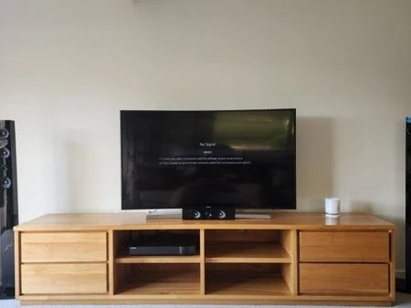 Entertainment unit