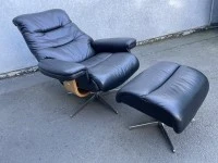 LA-Z-BOY Full Leather Recliner And Footstool