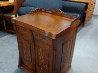 Vintage oak sewing machine and table