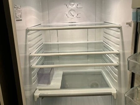 Fridge/freezer - large, Westinghouse