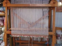 Weaving loom, Rug wool in photos