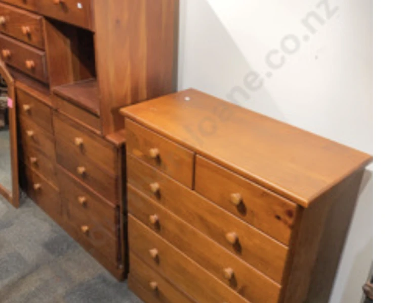 5 piece bedroom suite chest of draws