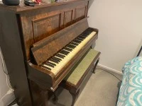 Unknown upright piano