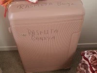 Queen size bed, 2 x small bed side table, TV table, 3×Luggage, 3x box