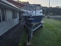 Motor boat 6.45 alloy hardtop