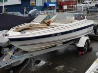 Small boat Bayliner Capri