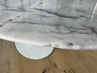 Tulip Oval Marble Dining table