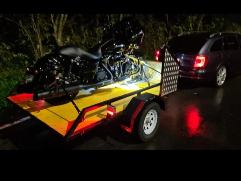 Motorcycle trailer