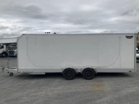 Enclosed trailer