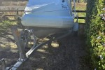 Pontoon boat