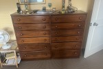 Chest of drawers