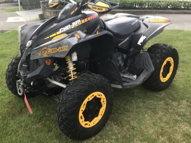 Motorcycle Can am Renegade