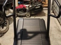Renegade HIIT Runner Curved Treadmill