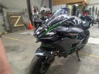 Motorcycle Kawasaki ZX1002JNFNN