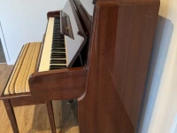 Yamaha piano