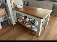 Kitchen island