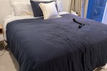 King bed, 2x bedside cabinets