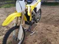 Motorcycle Suzuki Rmz40