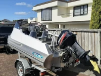 Motor boat 390 kiwikraft
