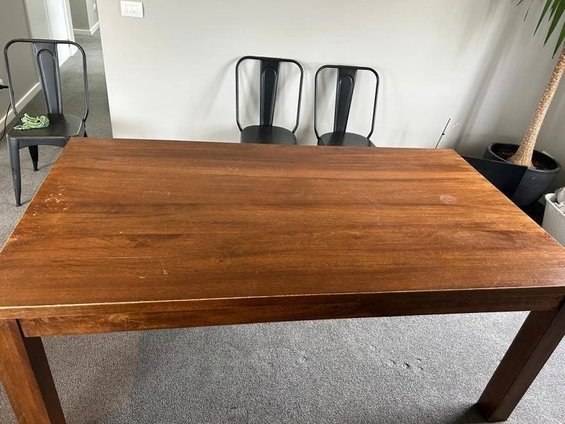 Dining room table - 6 seater