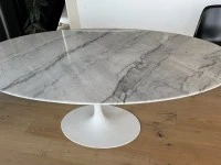 Tulip Oval Marble Dining table