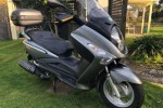 Motorcycle Sym GTS250