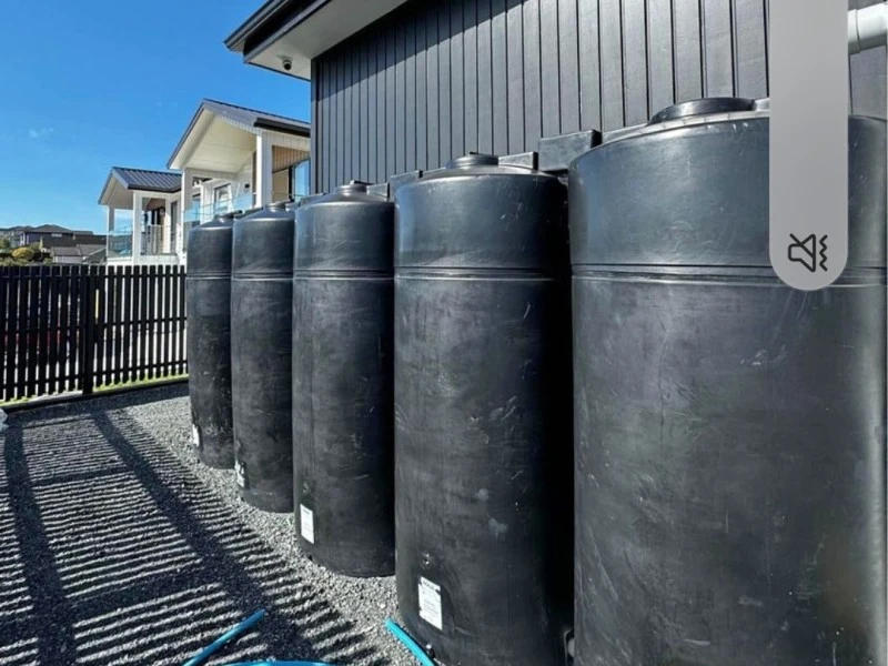 X5 1000 ltr water tanks