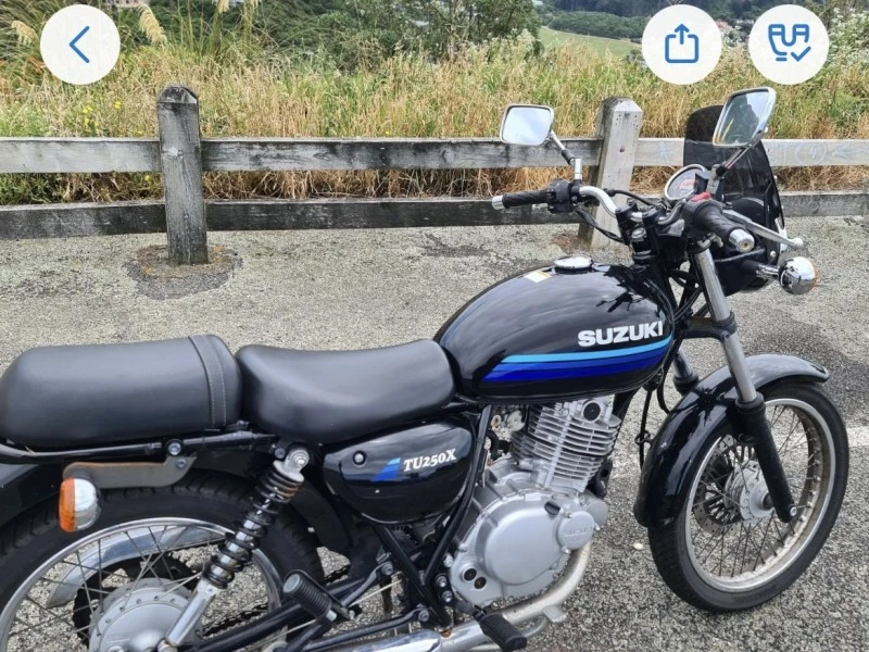 Motorcycle Suzuki TU250