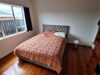 Queen bed
