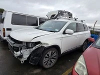 Mitsubishi Outlander LS
