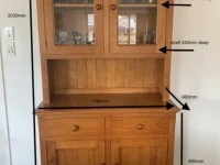 Hutch dresser