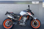Motorcycle KTM Duke 890R