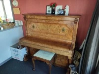 Upright grand piano